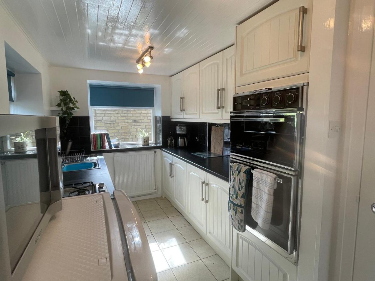 Cute And Cosy 2 Bed Cottage Honley ภายนอก รูปภาพ
